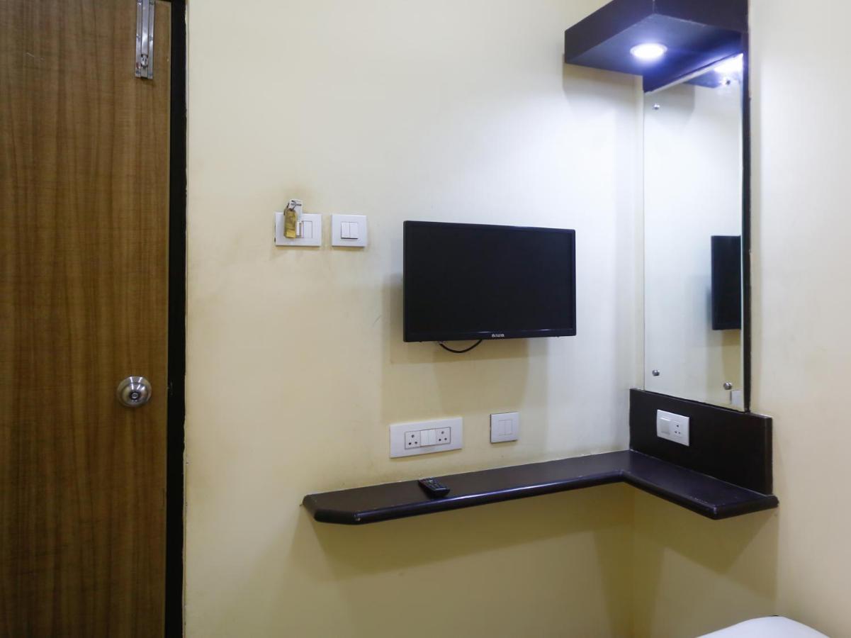 Hotel Sal Inn - Near Airport Chennai Exterior photo