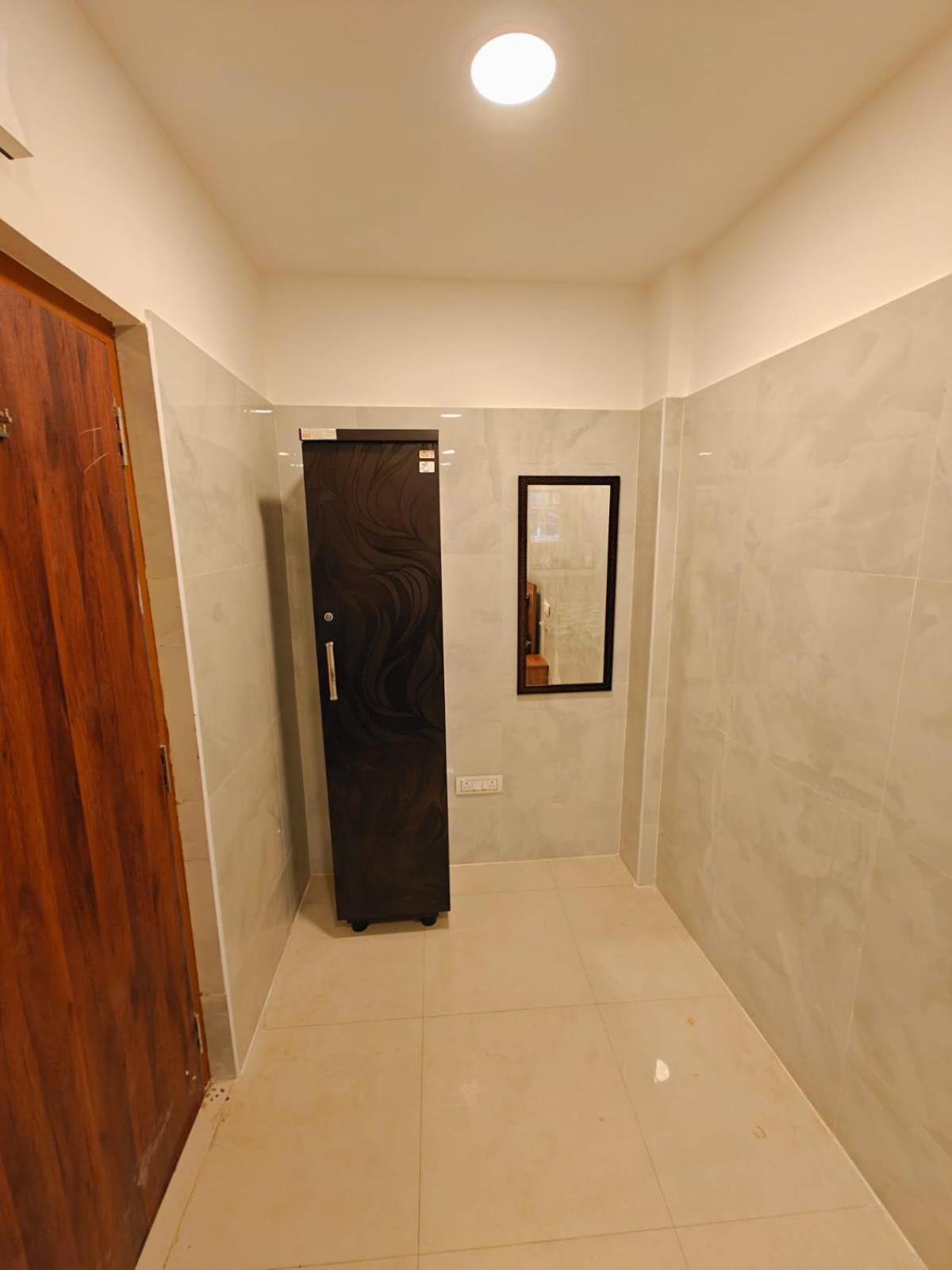 Hotel Sal Inn - Near Airport Chennai Exterior photo